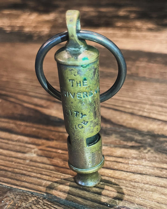 Antik polis visselpipa