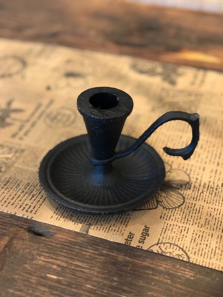 Ljusstake i svart gjutjärn